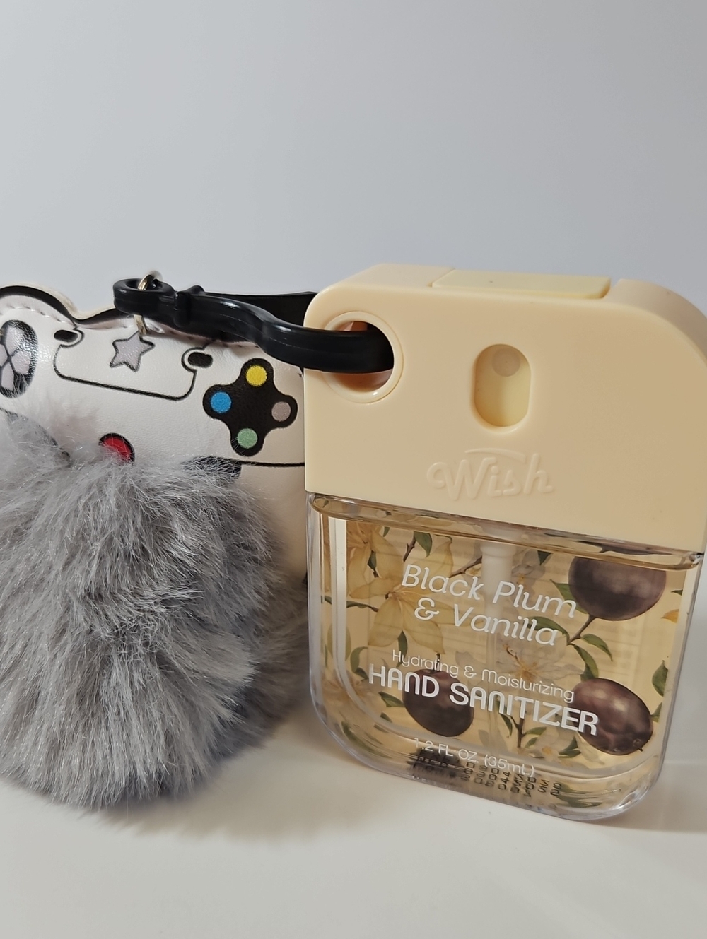 Wish BLACK PLUM & VANILLA HAND SANITIZER + CAT POM POM KEYCHAIN